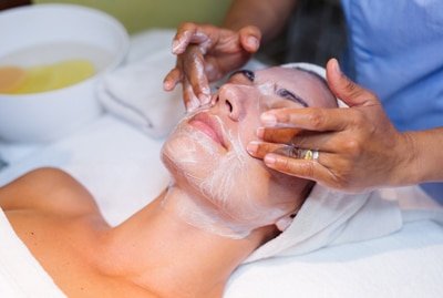 hydrating-facial
